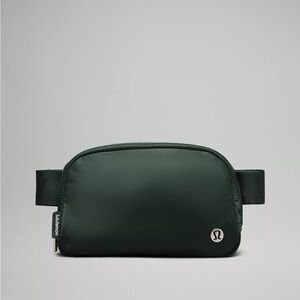Lululemon Legacy Green Everywhere Belt Bag